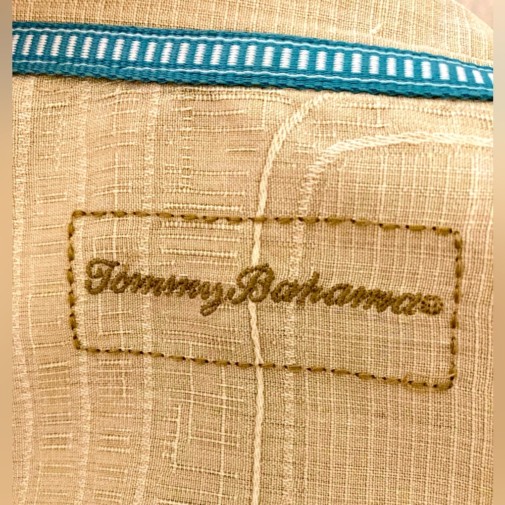 Tommy Bahama silk shirt - Picture 2 of 10